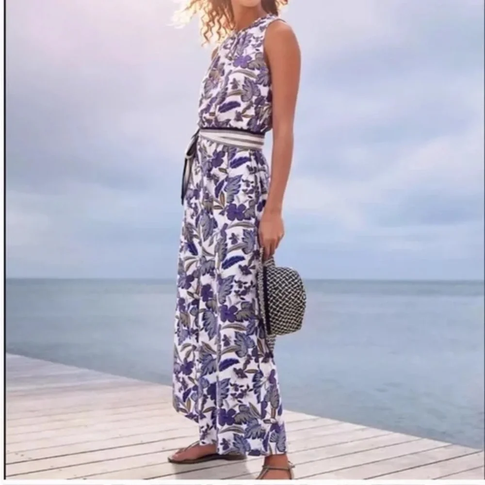 LOFT Floral Jumpsuit in Blue and White Large - Picture 1 of 16